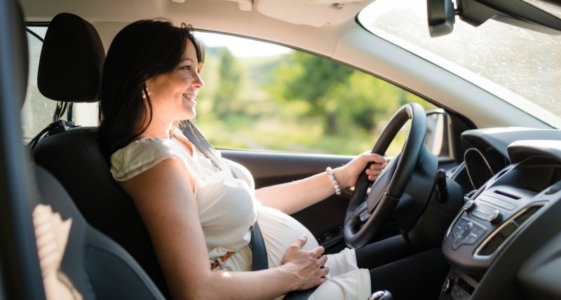 Tips for Wearing a Seat Belt During Pregnancy ...